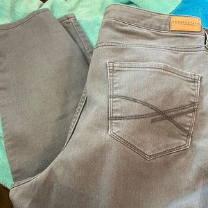 Aeropostale gray size 12 regular high wasted ankle Jeggings